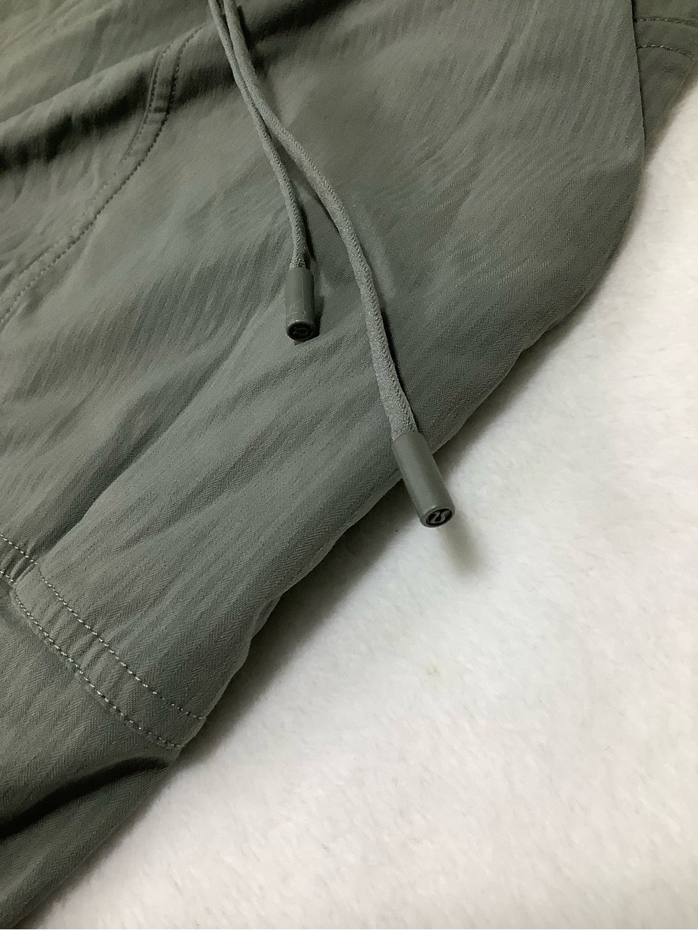 Lululemon Beyond the Studio Crop Sz 10 Grey Sage (First Release) - Picture 8 of 10
